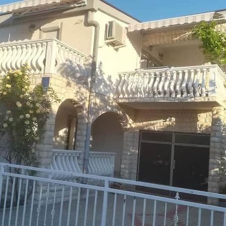 Apartment Krmpotic Vir Bagian luar foto
