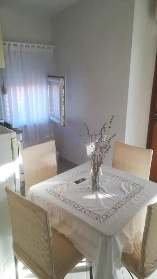 Apartment Krmpotic Vir Bagian luar foto