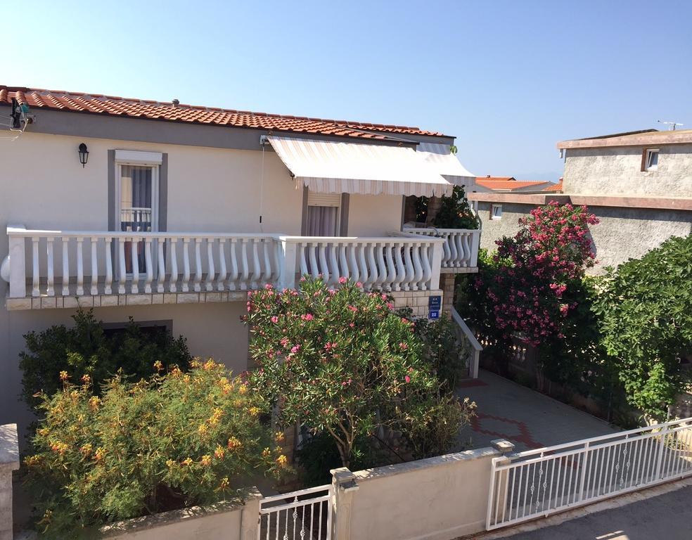 Apartment Krmpotic Vir Bagian luar foto